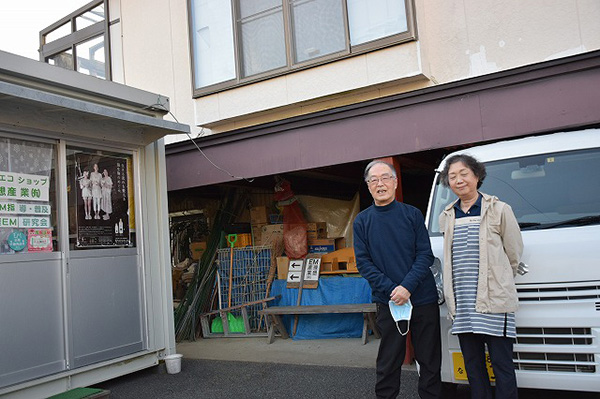 復興事業で設置された仮設店舗で営業再開から5年後、妻の実家隣りに店舗を移設（2023年3月撮影）